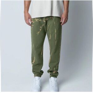 TALENTLESS Heavyweight Sweatpants in Military Green S